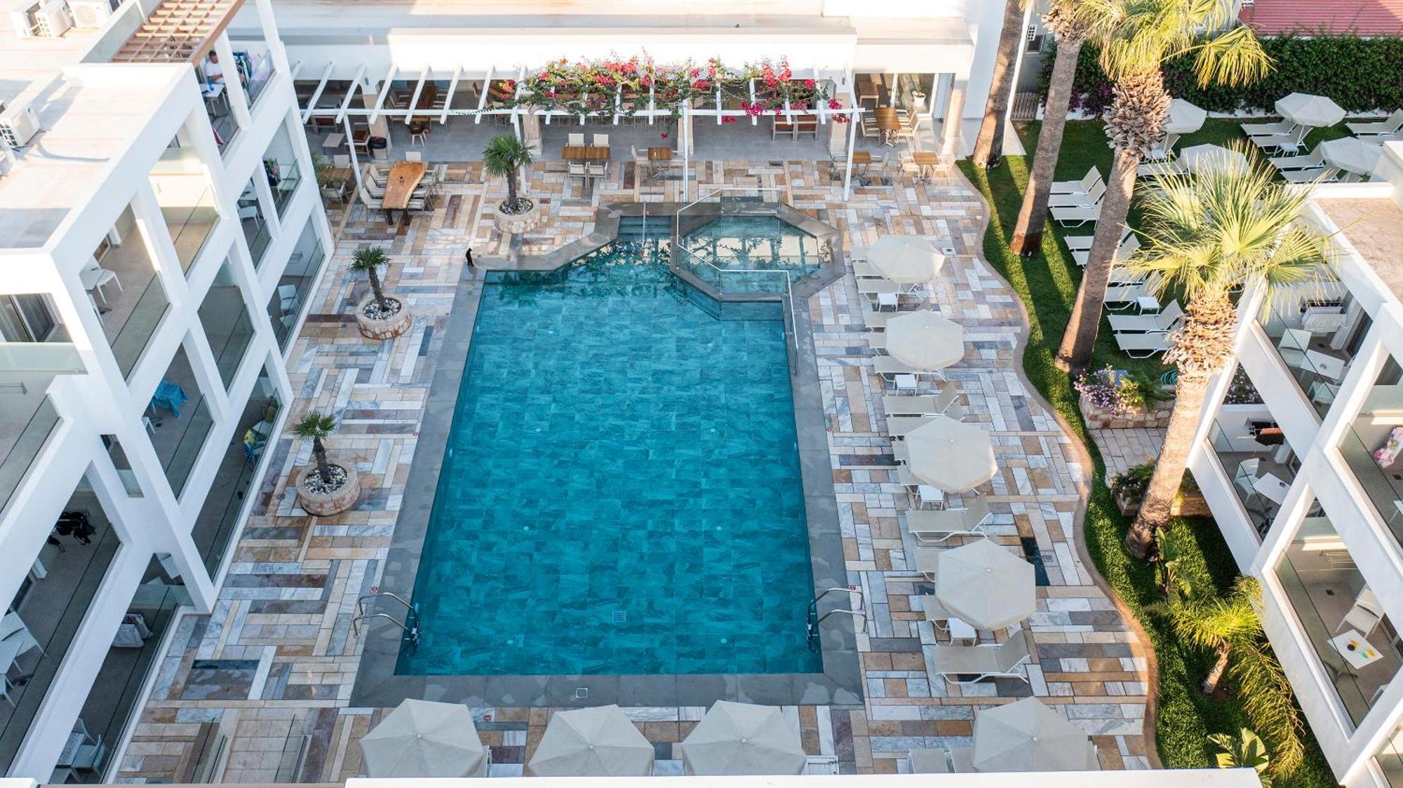 Mythos Suites Hotel Tigaki Exterior foto