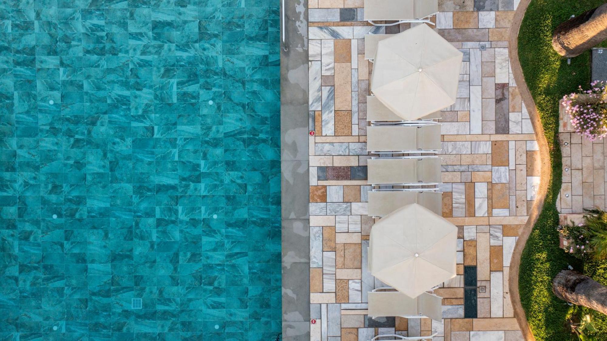 Mythos Suites Hotel Tigaki Exterior foto